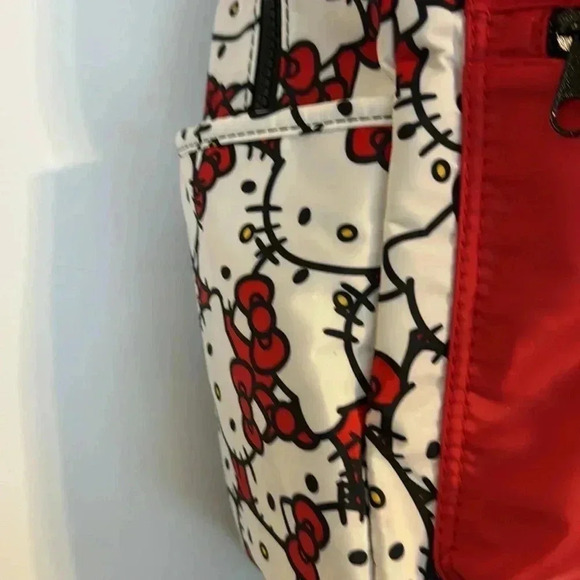 HELLO KITTY BIOWORLD NWT BACK PACK FRONT ZIPPERED POUCH RED/WHITE/BLACK LGE SIZE - Picture 5 of 9